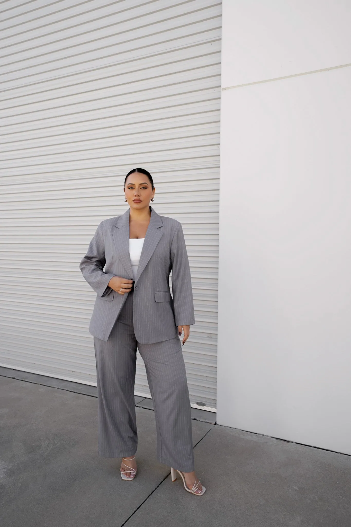 DOWNTOWN PANT LIGHT GREY PINSTRIPE