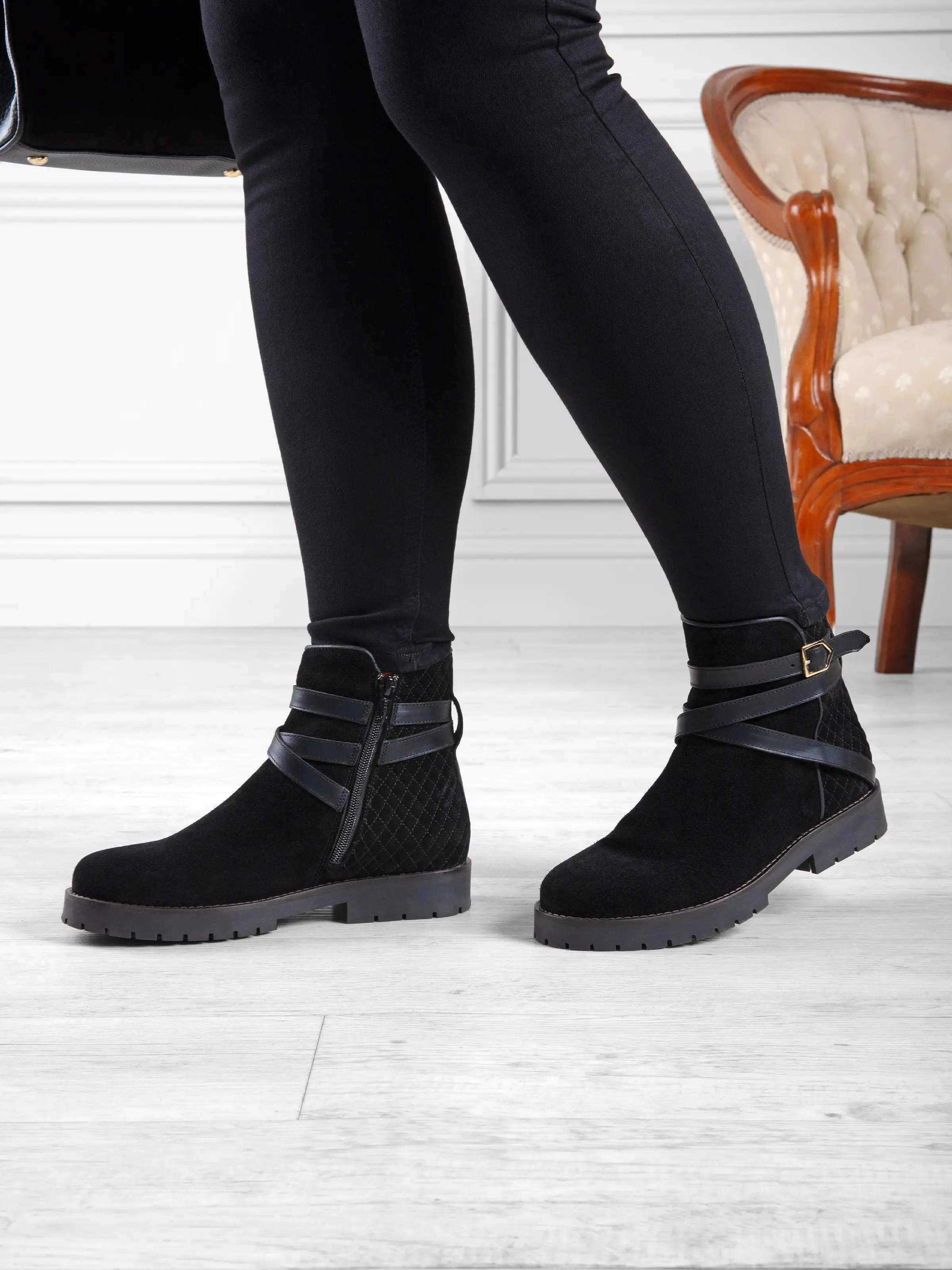 Quilted Boudica - Black Suede
