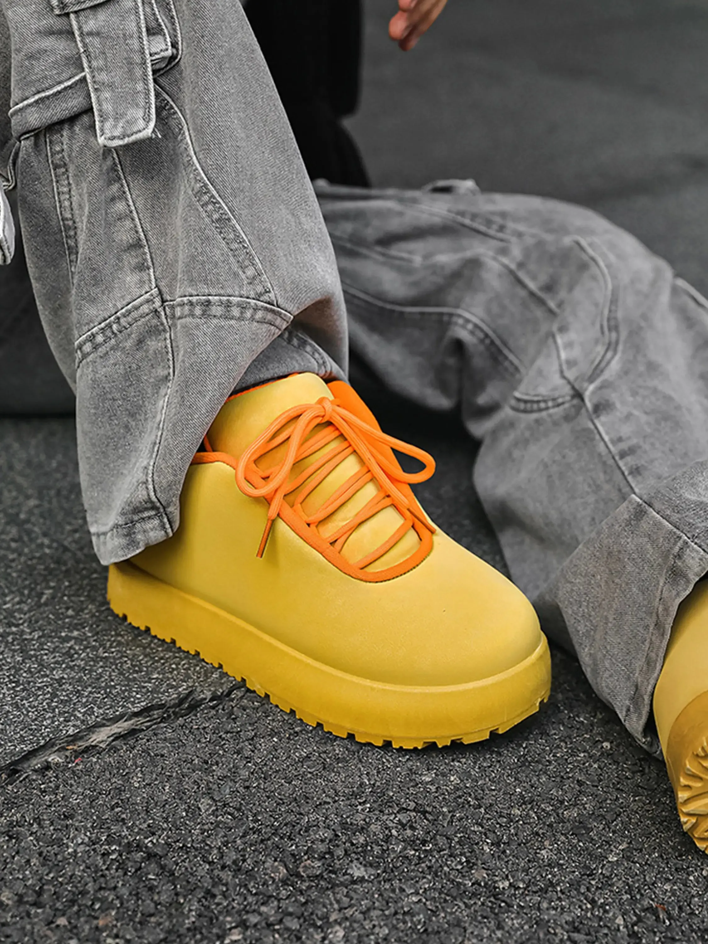 Solid Color Thick-soled Breadboard PU Shoes
